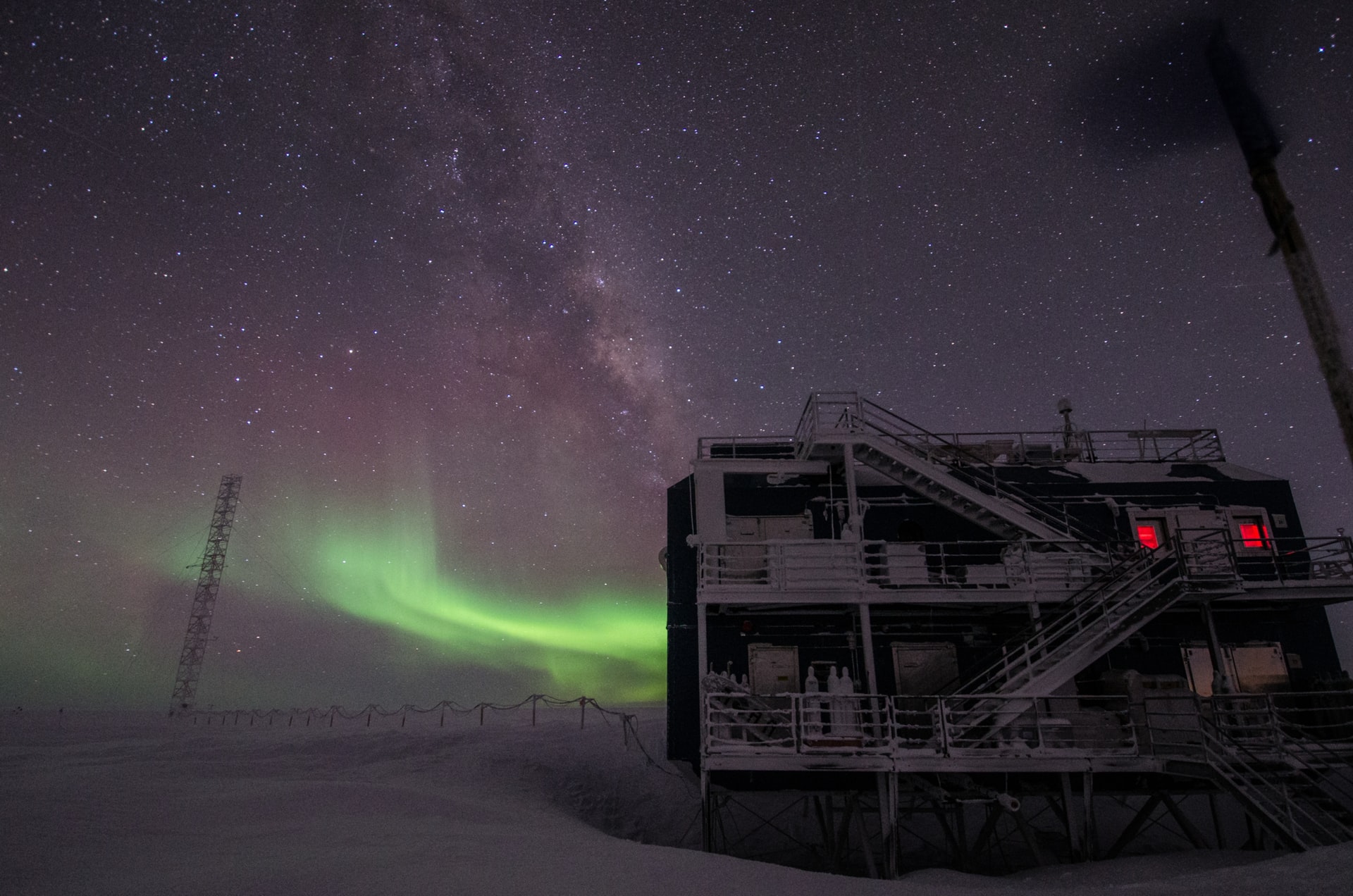 Photo of Aurora australis and Milky Way seen over NOAA Atmospheric Research Observatory by NOAA on Unsplash
